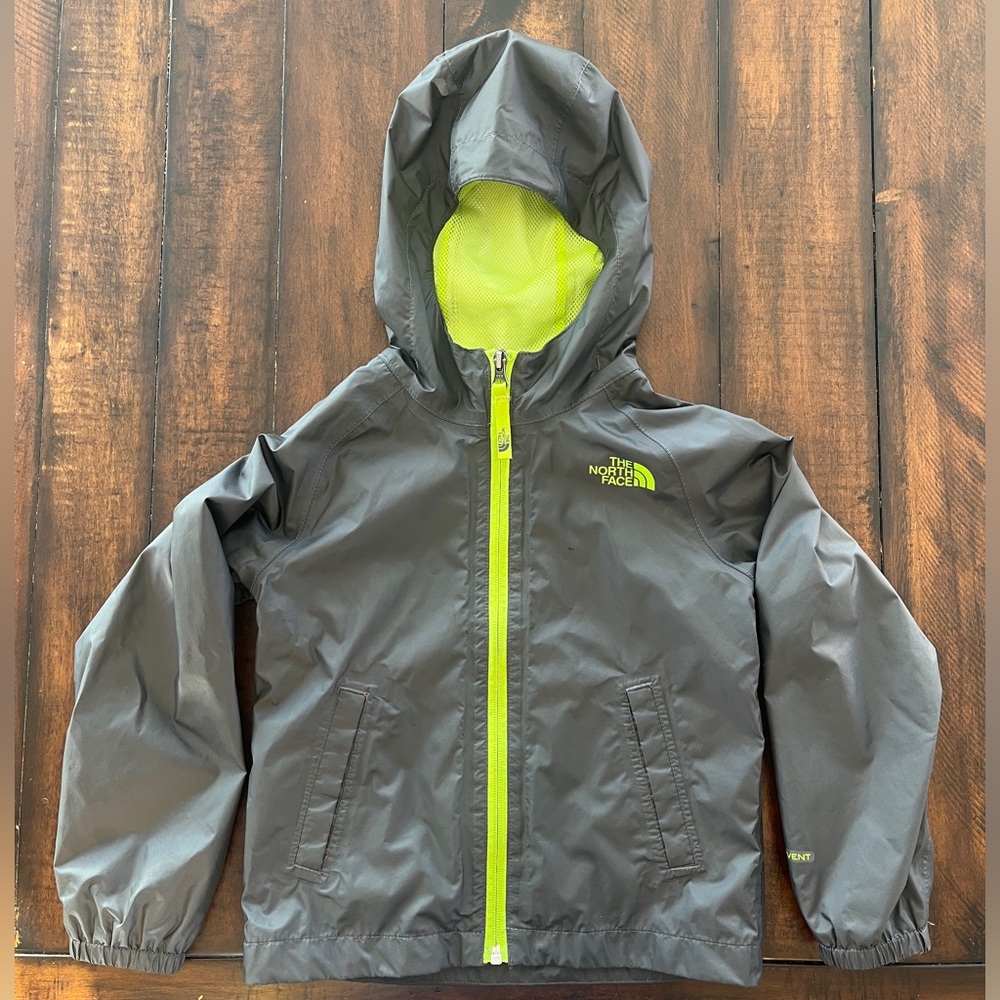The North Face Zipline Rain Jacket, Boys XXS (size 5) Graphite Grey Color
